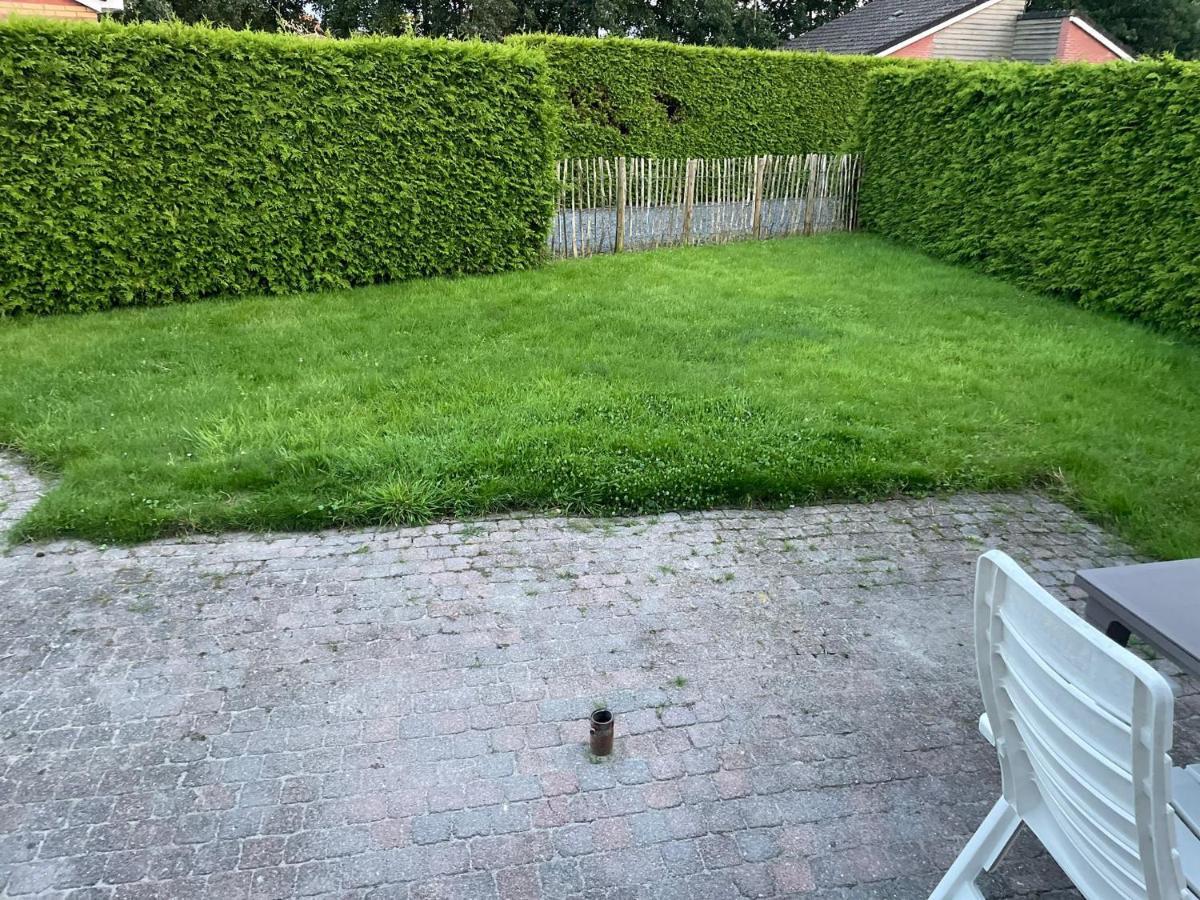 Huisje Earrebarre Tzummarum Luaran gambar