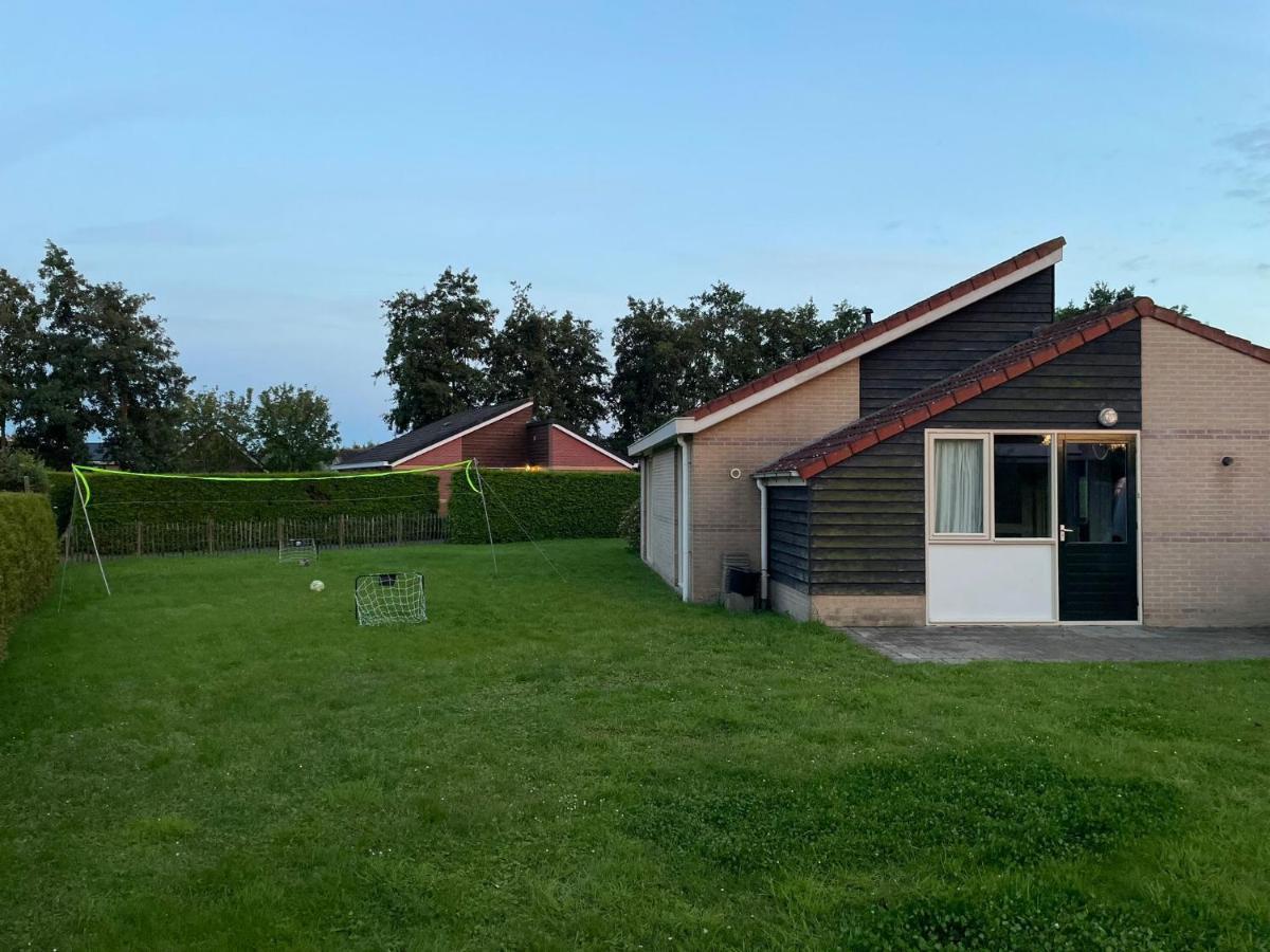 Huisje Earrebarre Tzummarum Luaran gambar