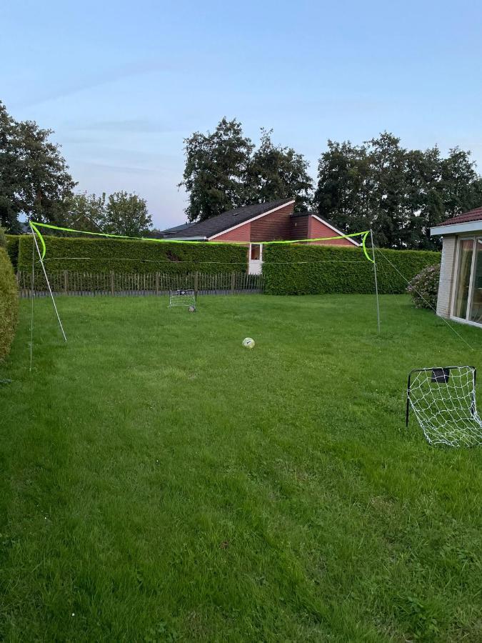 Huisje Earrebarre Tzummarum Luaran gambar