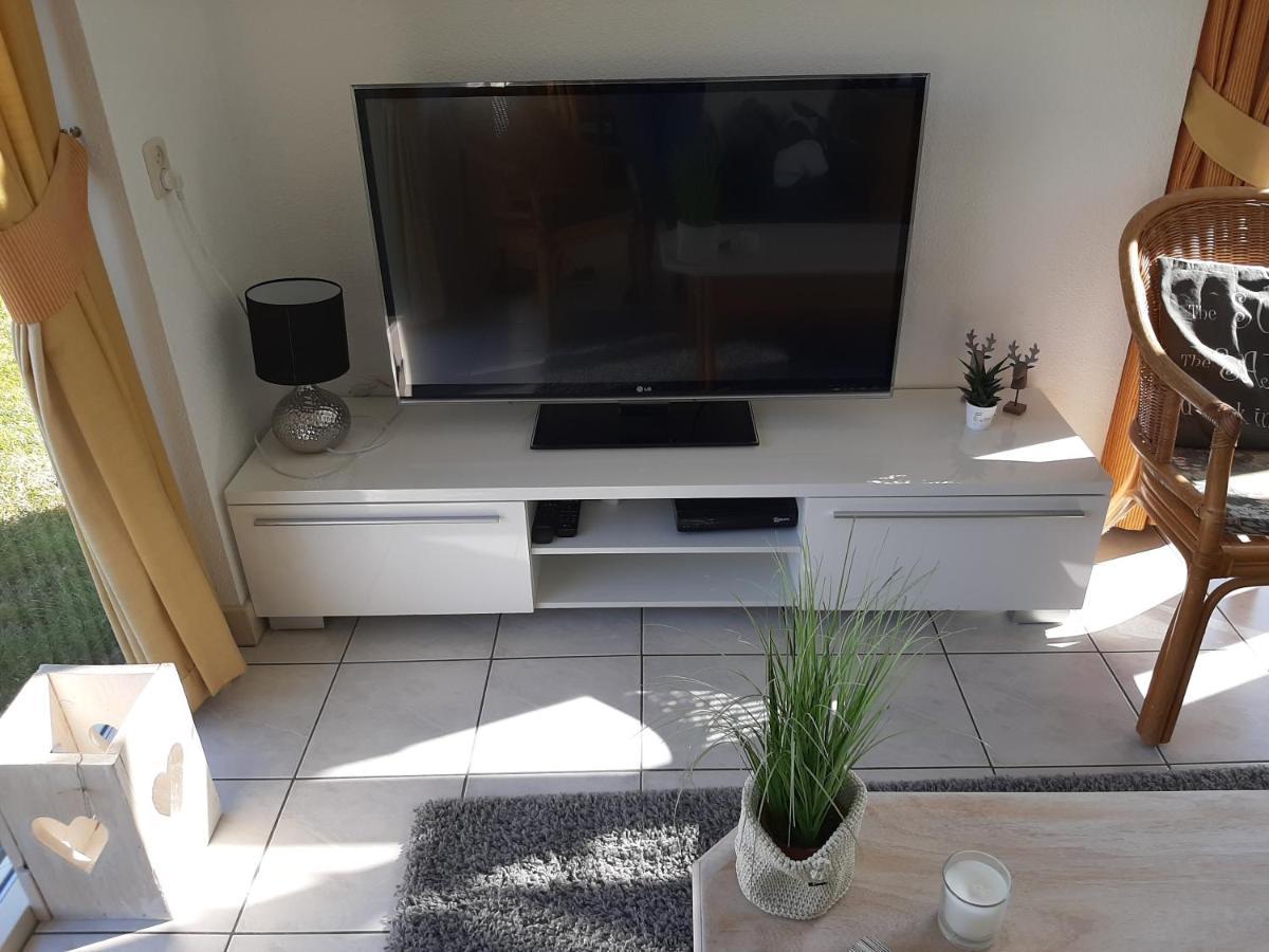 Huisje Earrebarre Tzummarum Luaran gambar