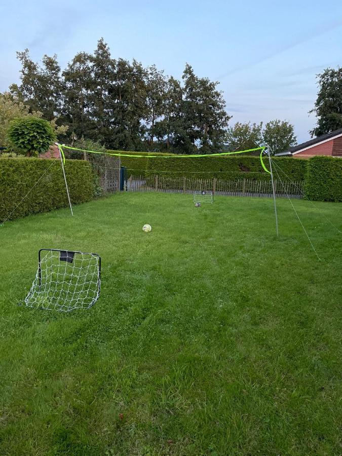 Huisje Earrebarre Tzummarum Luaran gambar