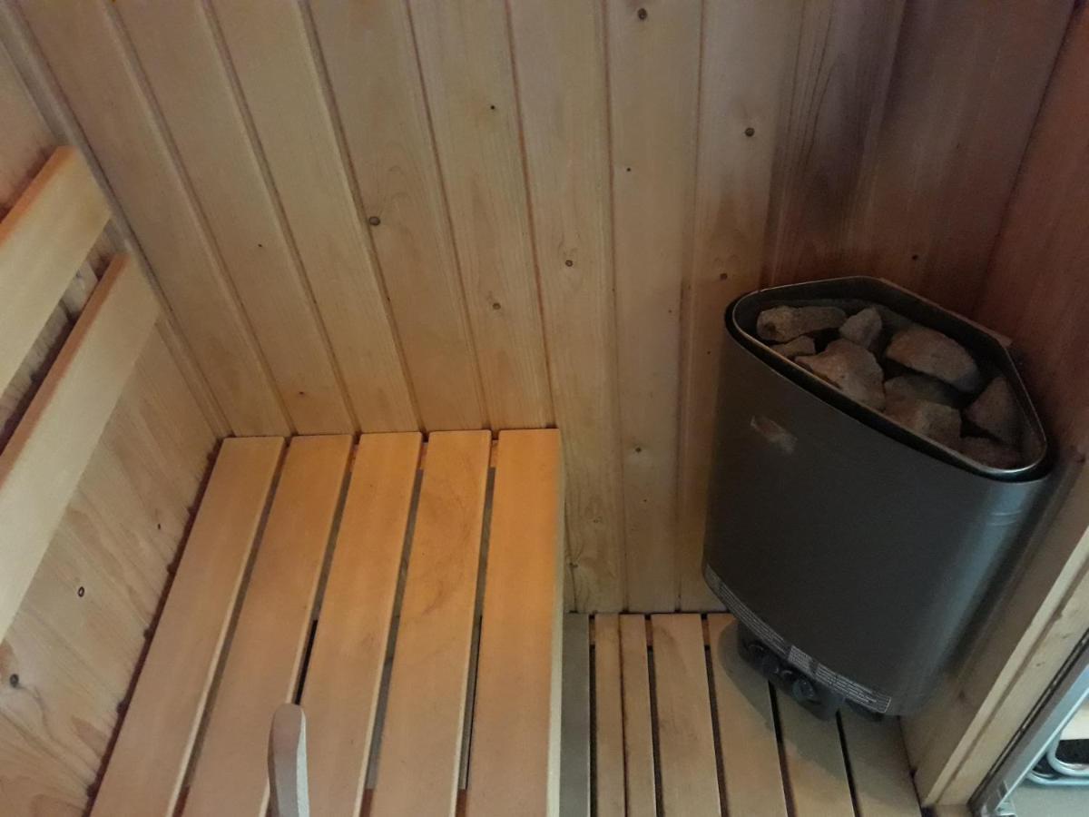 Huisje Earrebarre Tzummarum Luaran gambar