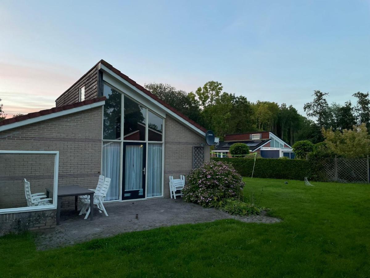 Huisje Earrebarre Tzummarum Luaran gambar